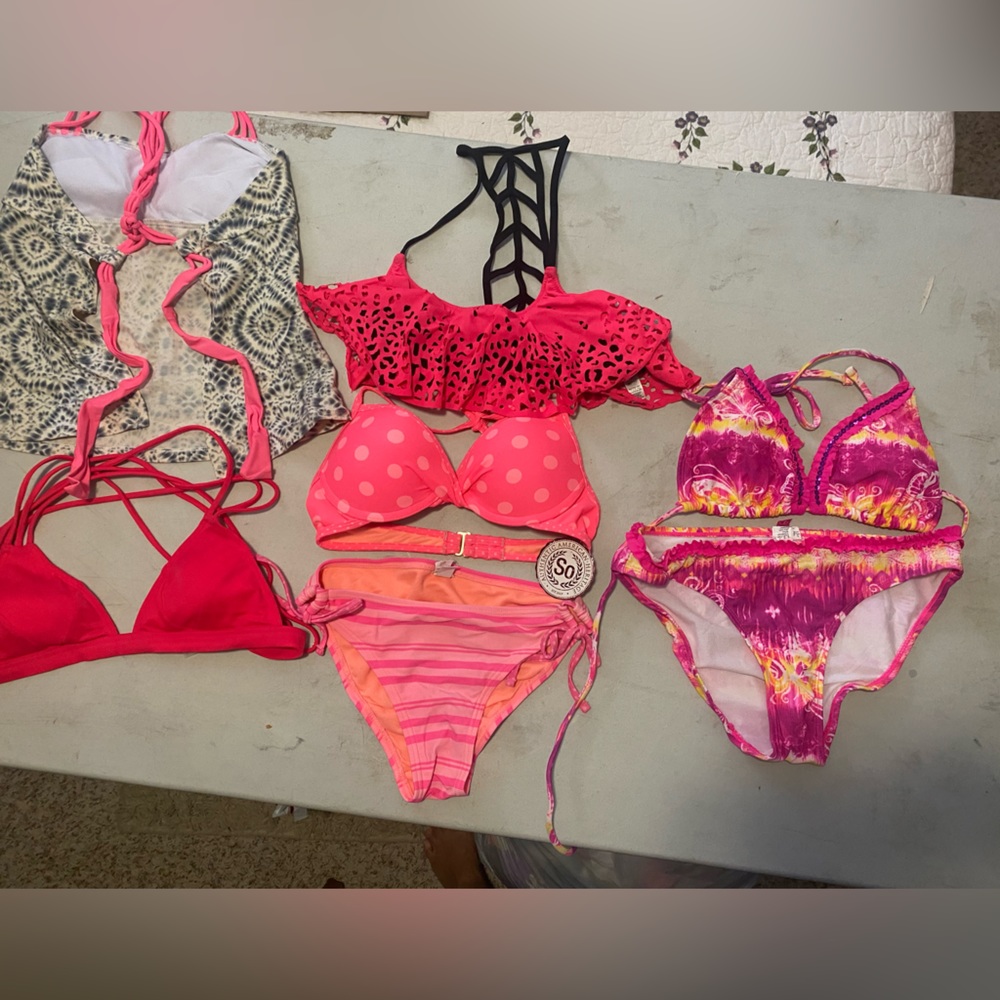 ☀️🕶️ Random swimsuit pieces- Pink, OP and SO by Kohls 👙